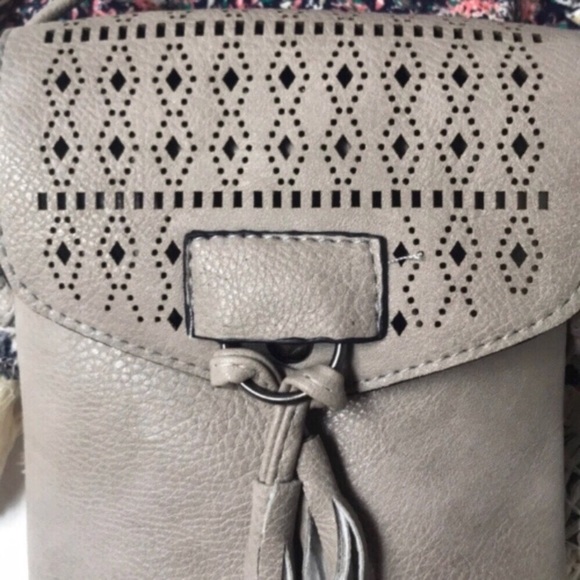 Minky Boutique | Boho Vegan Leather Tassel Purse - Picture 6 of 8